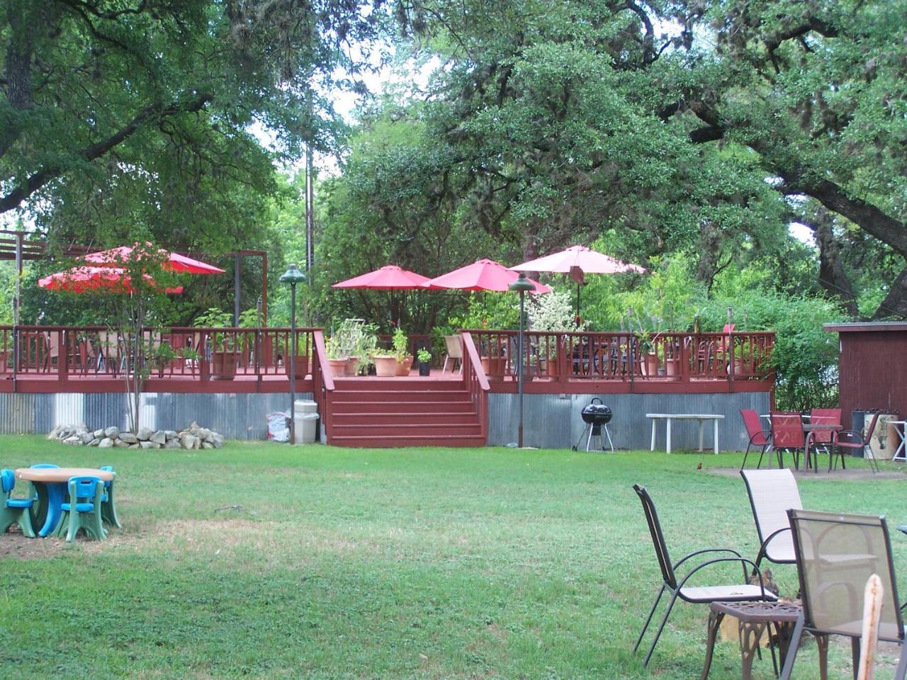 Blanco County Inn & Guesthouses Exterior photo